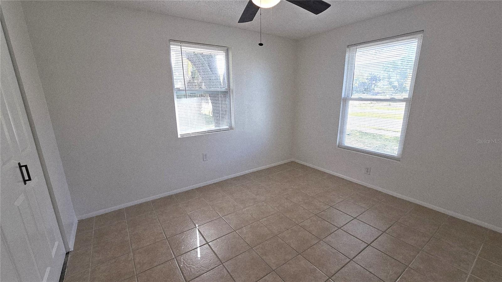 Image 18 of 32 For 284 Rotonda Boulevard W