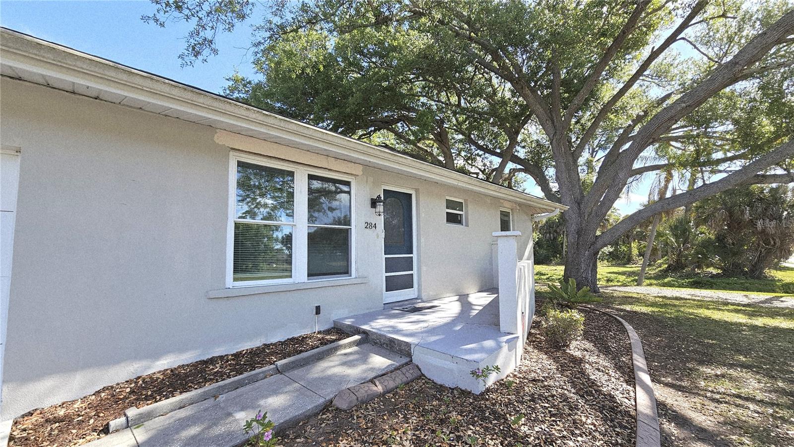 Image 2 of 32 For 284 Rotonda Boulevard W