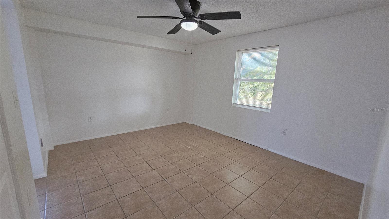 Image 24 of 32 For 284 Rotonda Boulevard W