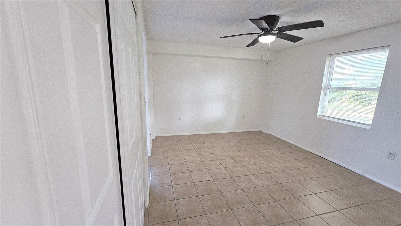 Image 25 of 32 For 284 Rotonda Boulevard W