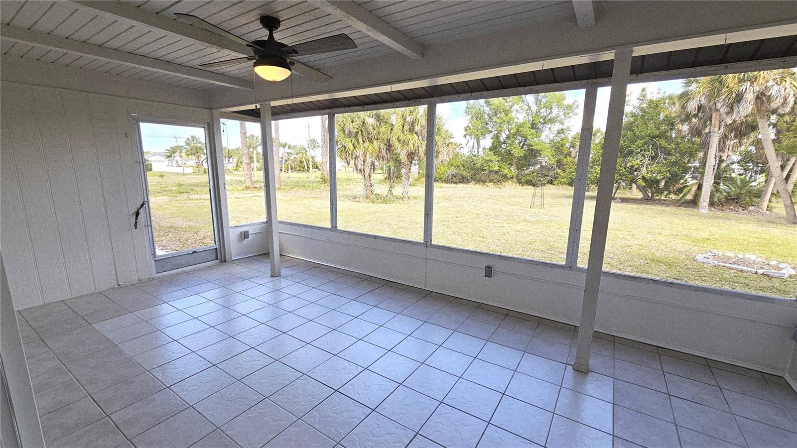 Image 28 of 32 For 284 Rotonda Boulevard W