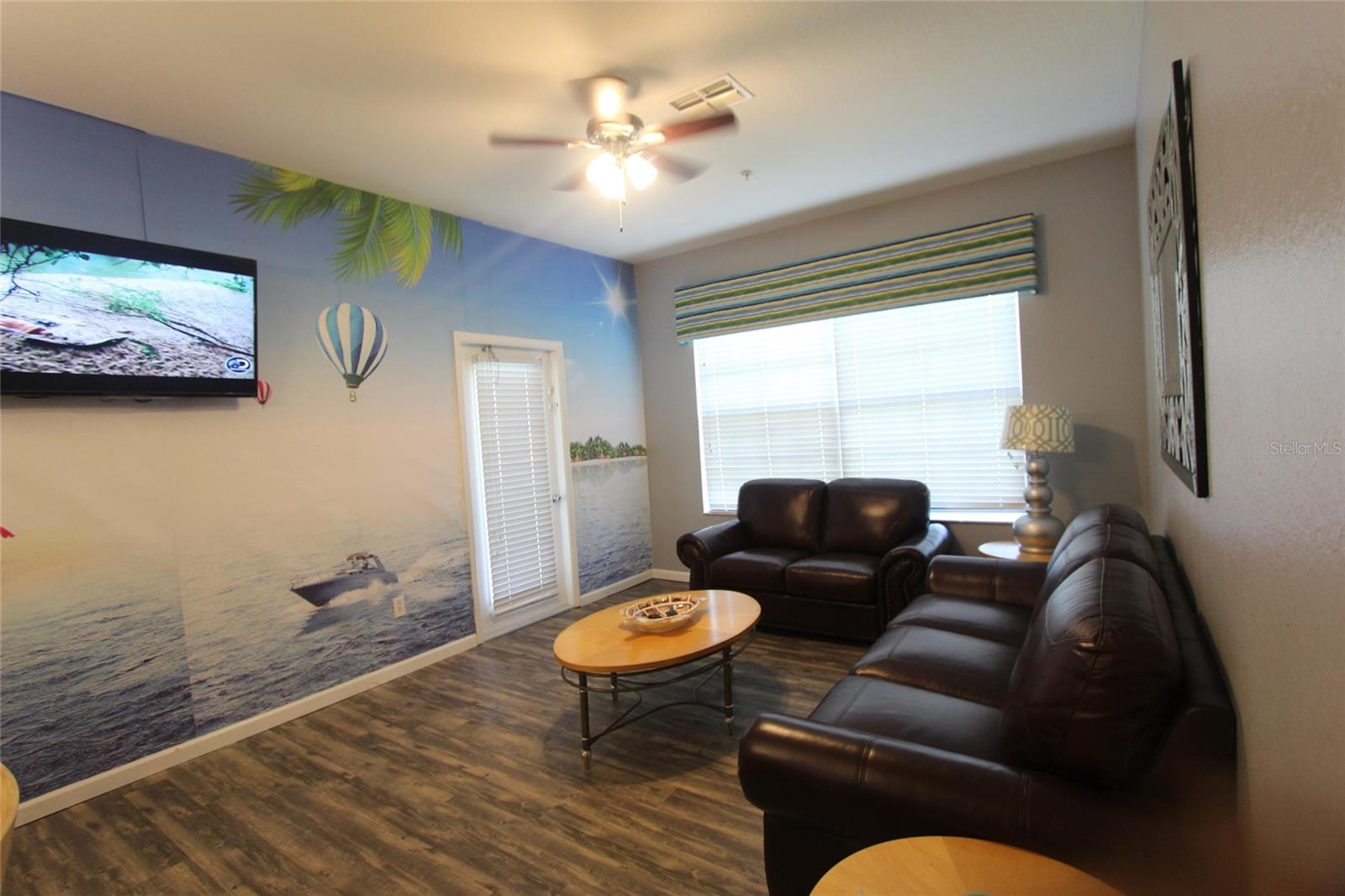 Image 8 of 21 For 2305 Silver Palm Drive 302