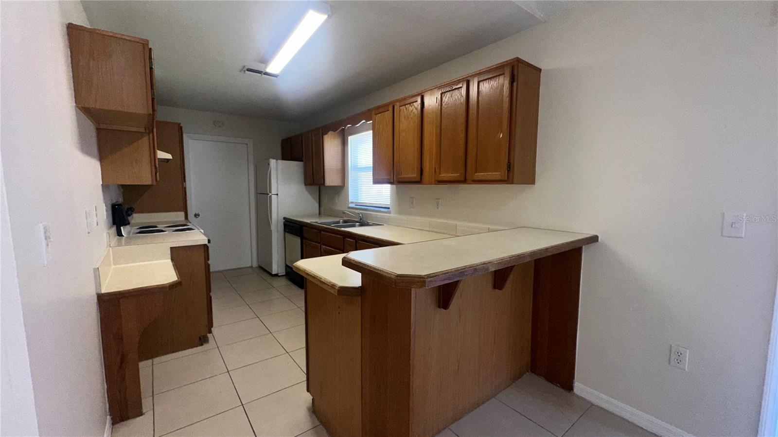 Image 6 of 17 For 165 Toluca Drive