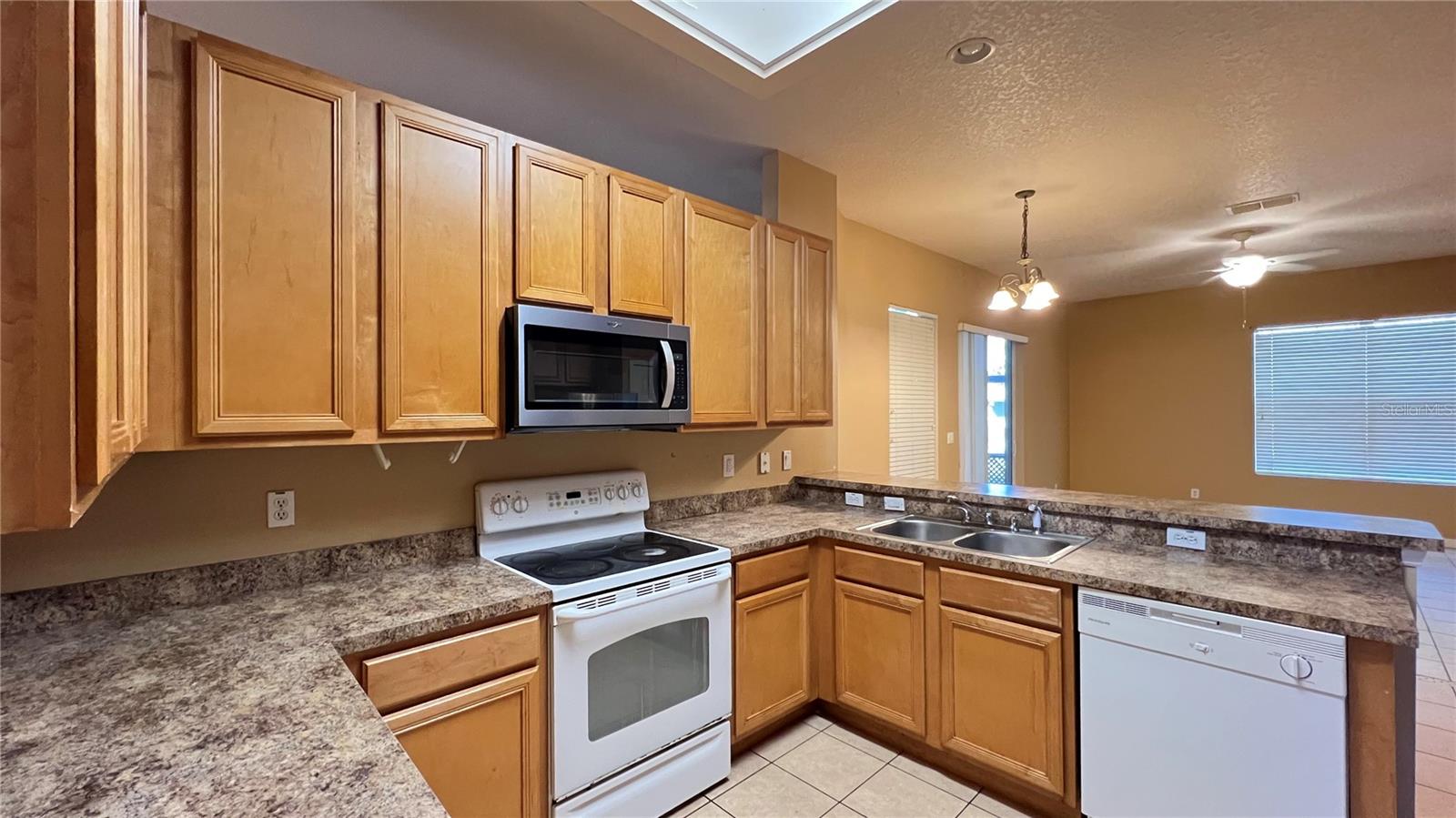 Image 23 of 42 For 15343 Grand Haven Drive