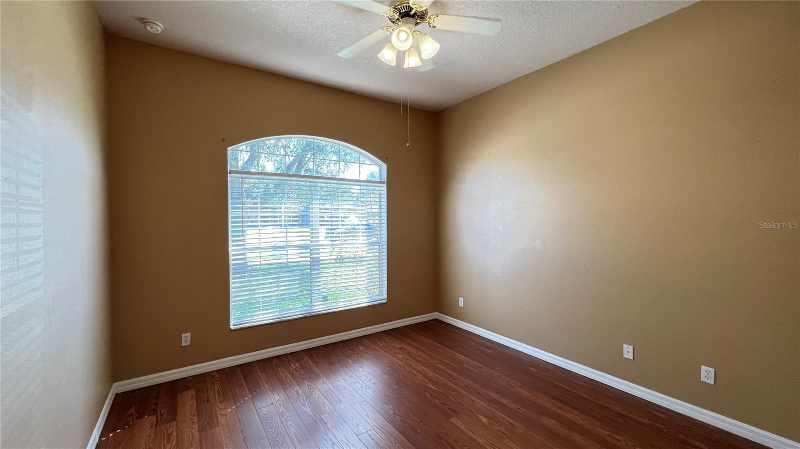 Image 7 of 42 For 15343 Grand Haven Drive