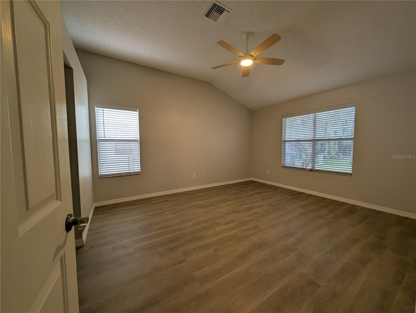 Image 15 of 28 For 309 Chula Vista Avenue