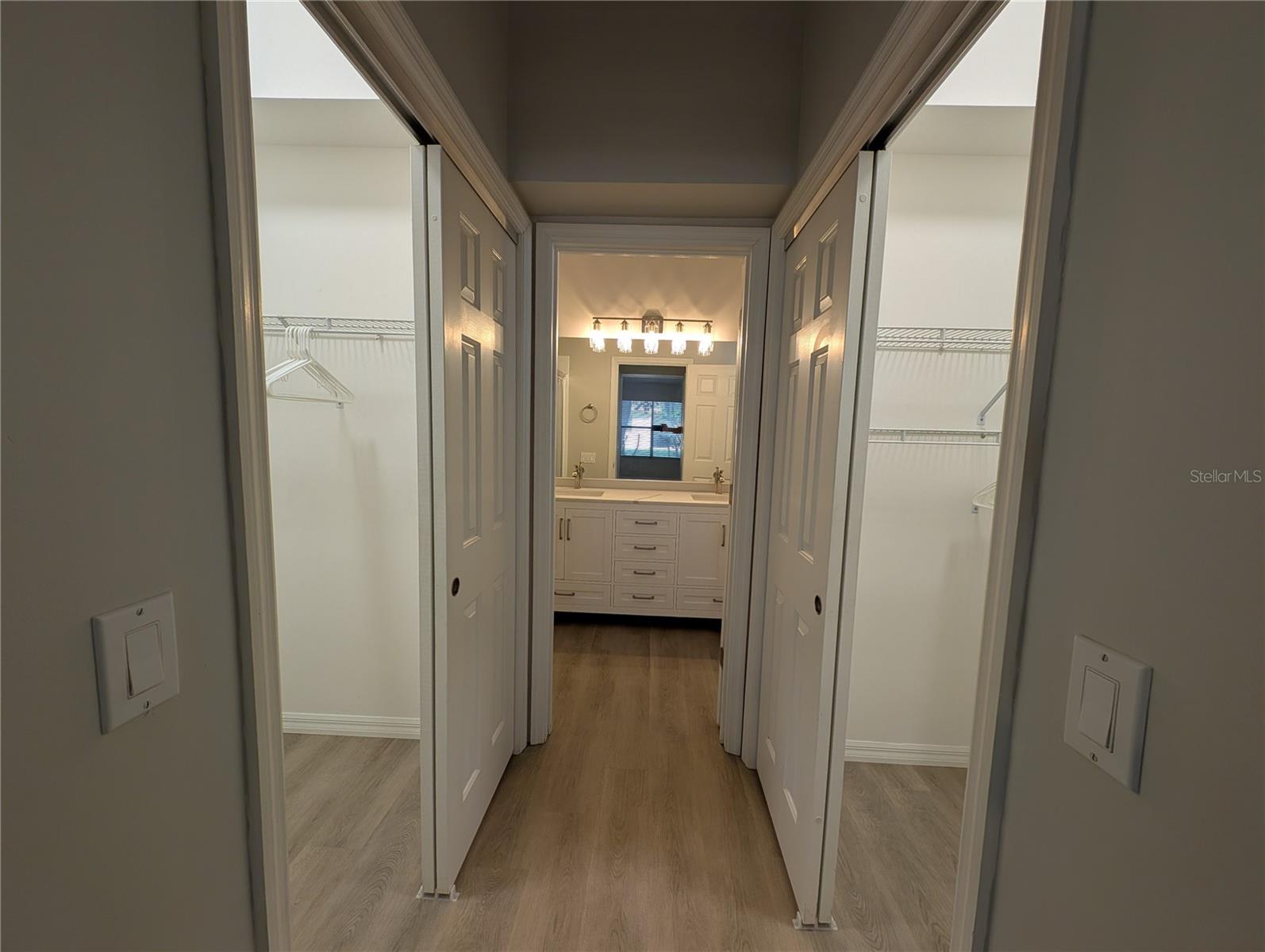 Image 17 of 28 For 309 Chula Vista Avenue