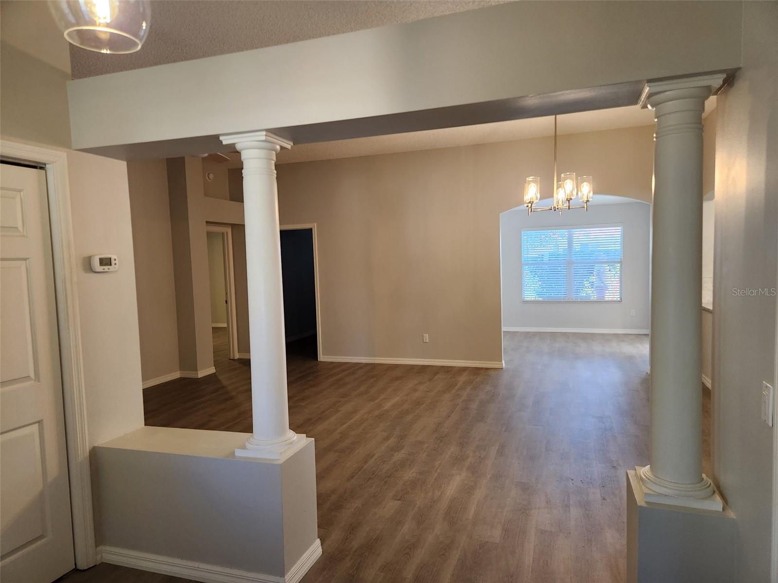 Image 4 of 28 For 309 Chula Vista Avenue