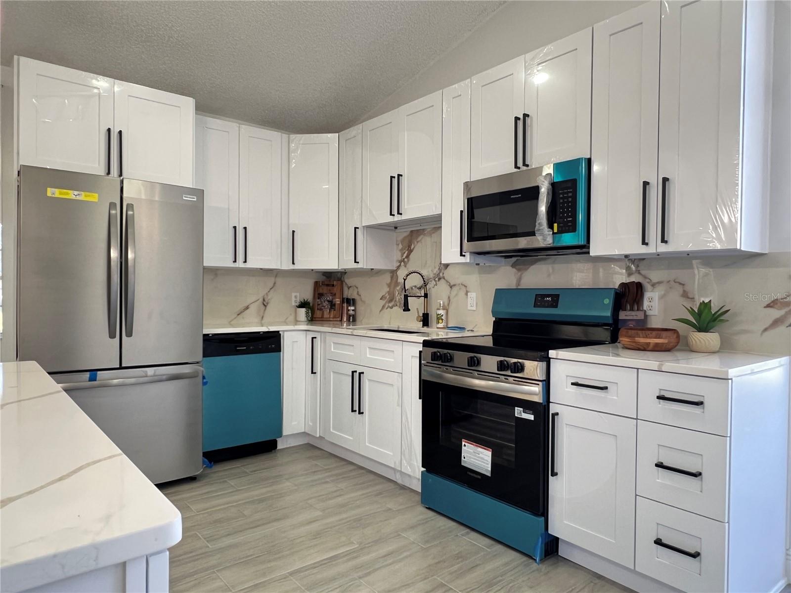 Image 2 of 44 For 10 Hickory Loop