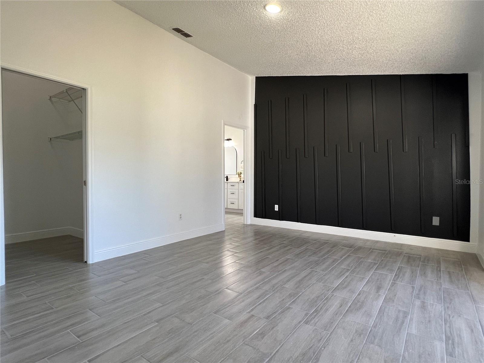 Image 21 of 44 For 10 Hickory Loop