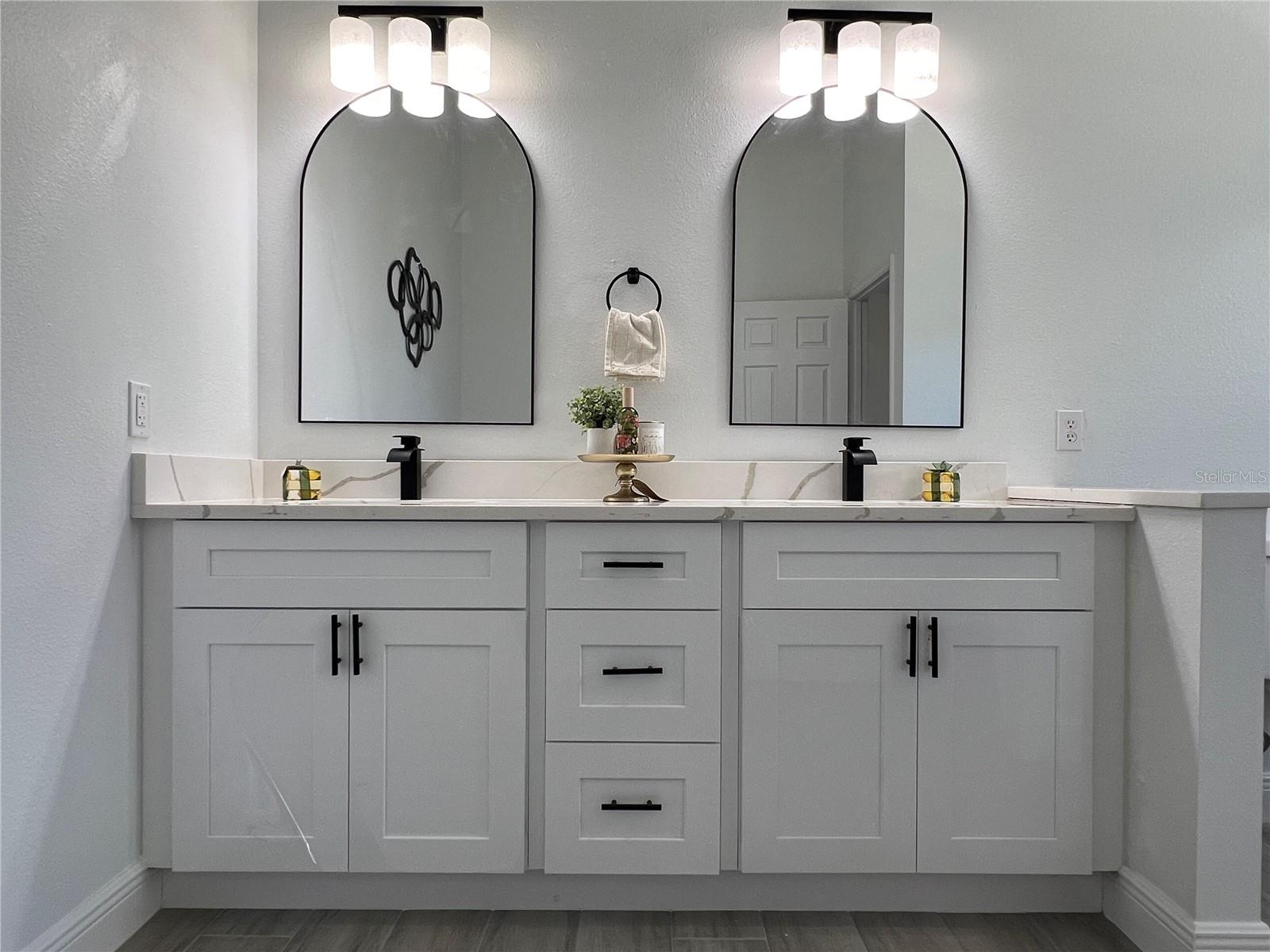 Image 4 of 44 For 10 Hickory Loop