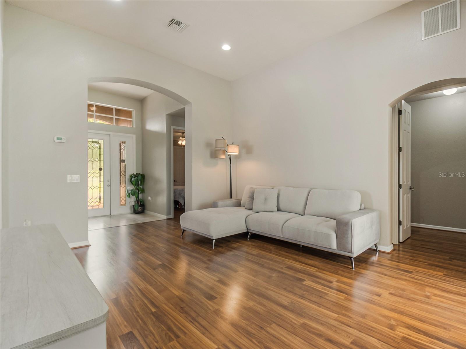 Image 27 of 61 For 1006 Costa Mesa Lane