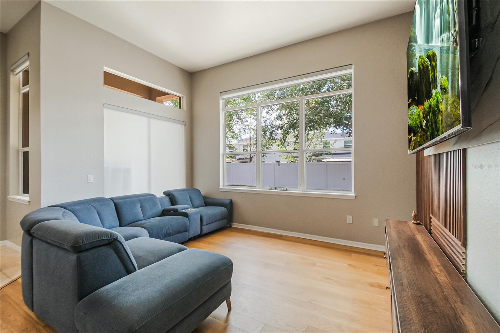 Image 31 of 61 For 1006 Costa Mesa Lane