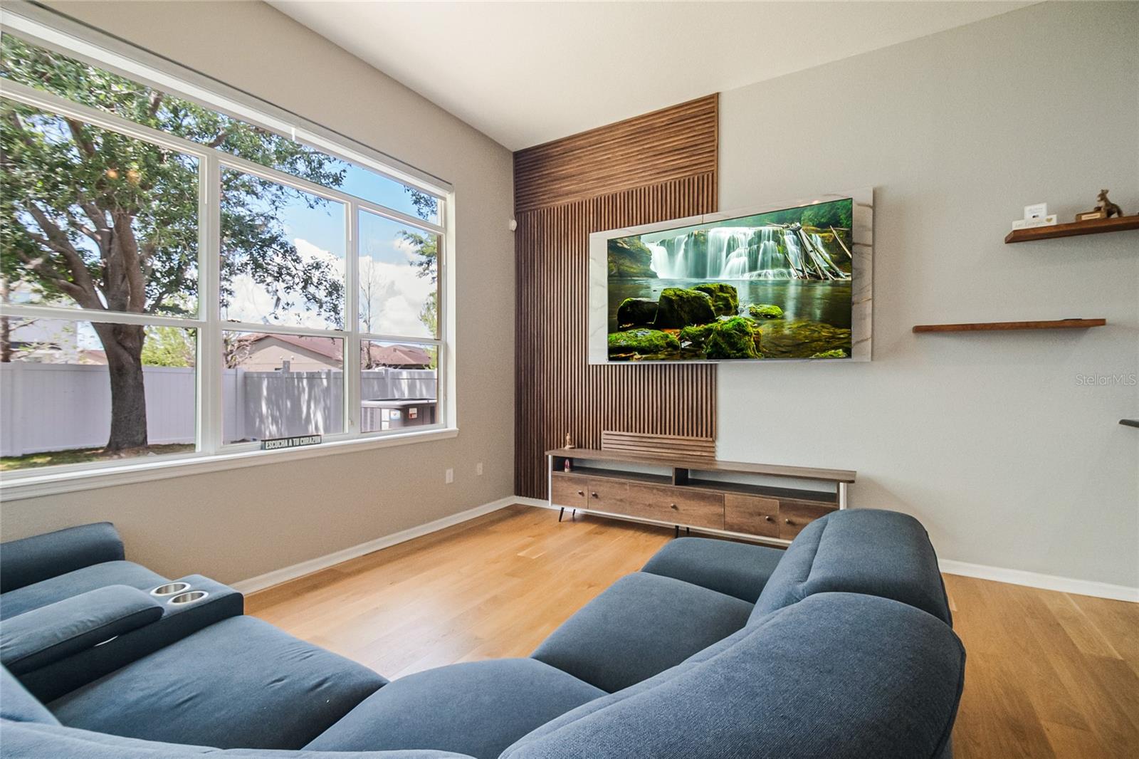 Image 32 of 61 For 1006 Costa Mesa Lane