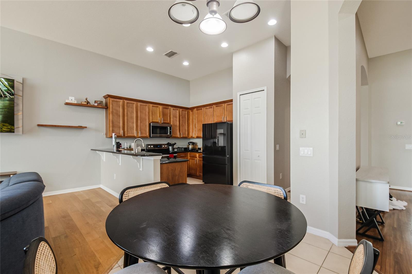 Image 34 of 61 For 1006 Costa Mesa Lane