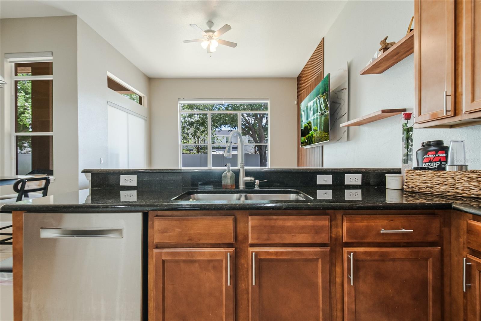 Image 36 of 61 For 1006 Costa Mesa Lane