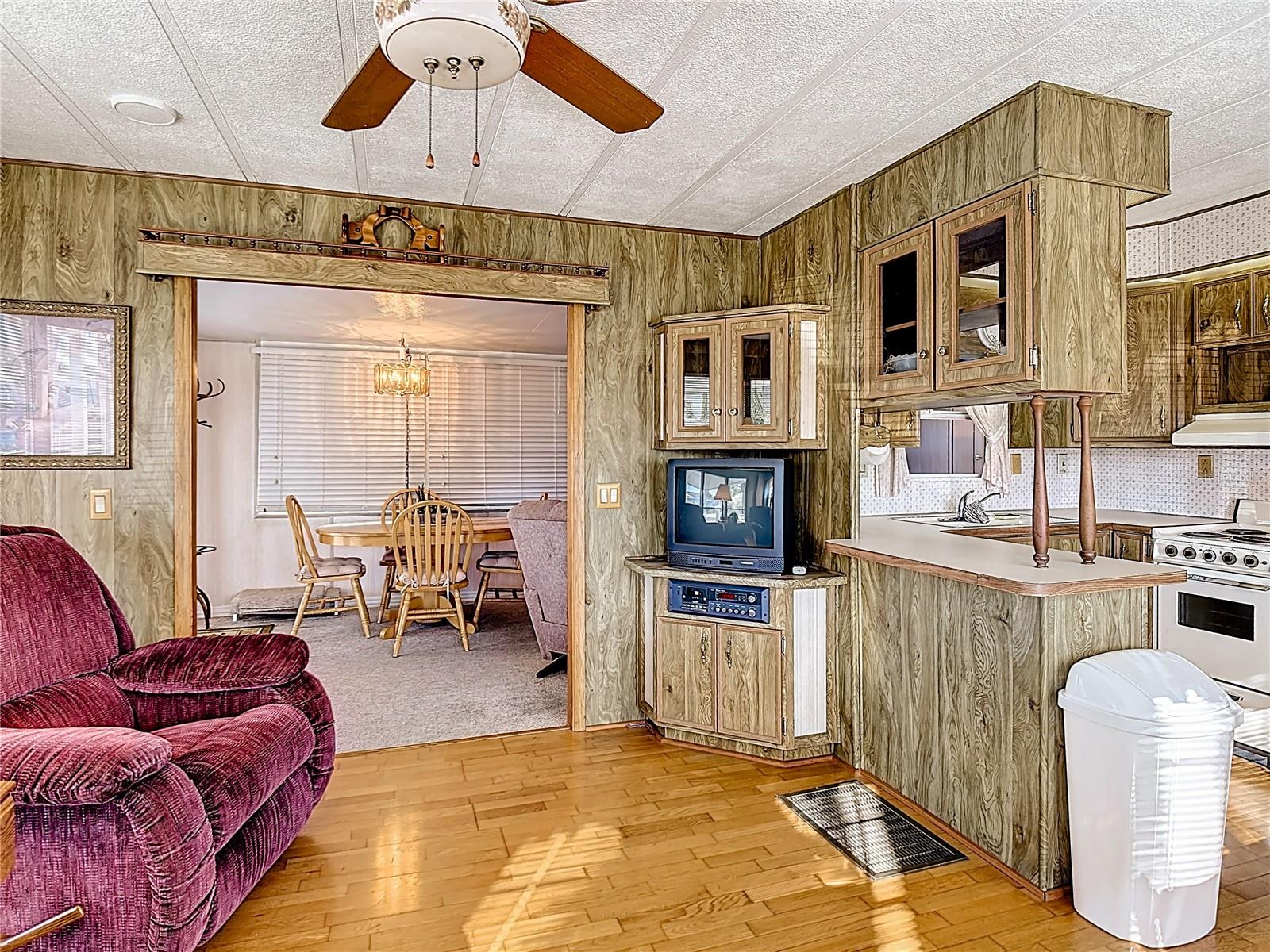 Image 15 of 31 For 9000 Us Hwy 192  849