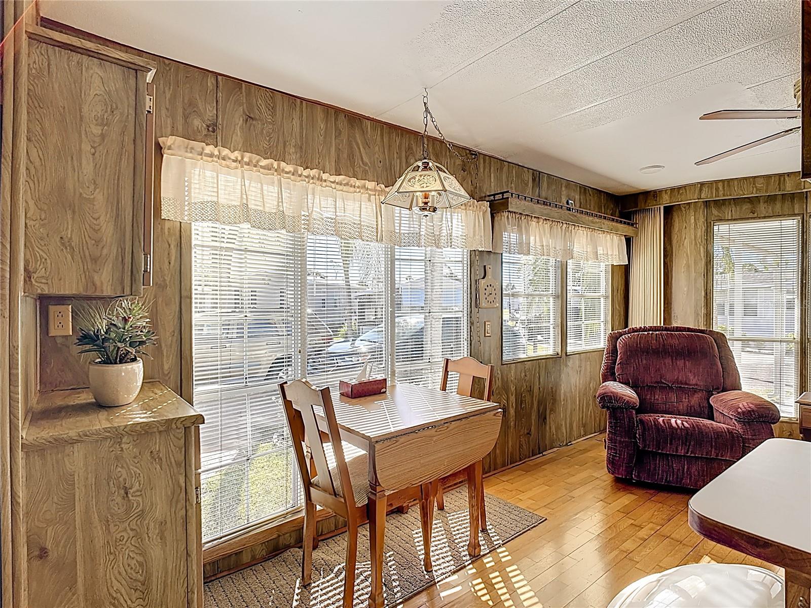 Image 17 of 31 For 9000 Us Hwy 192  849