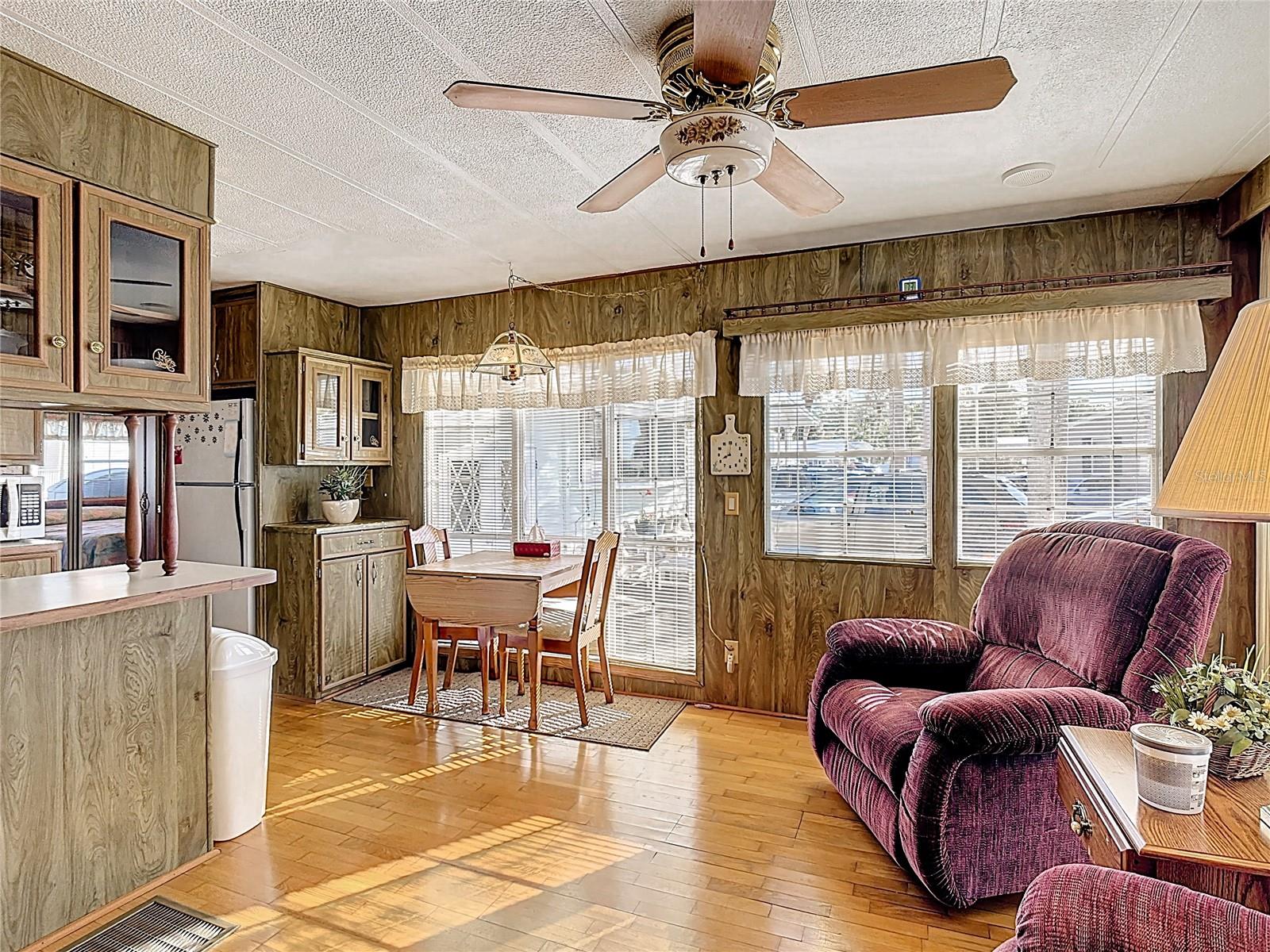 Image 5 of 31 For 9000 Us Hwy 192  849