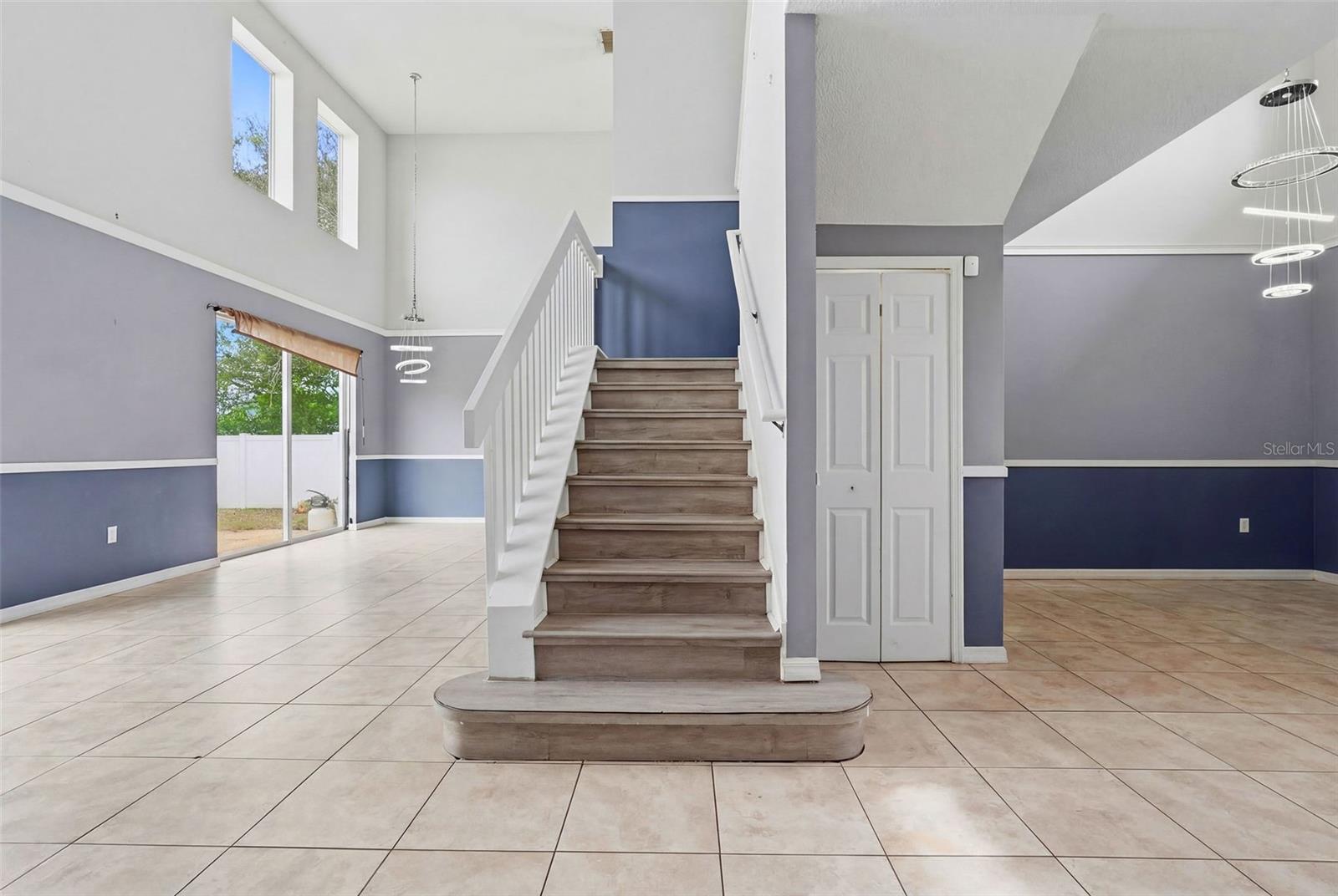 Image 6 of 31 For 346 Churchill Court