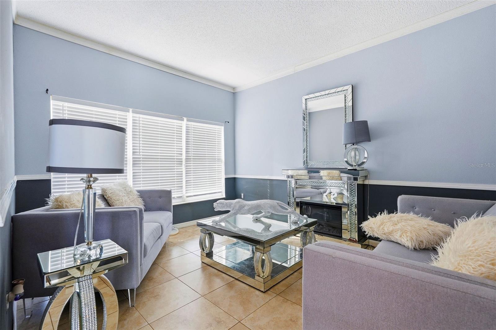 Image 8 of 31 For 346 Churchill Court