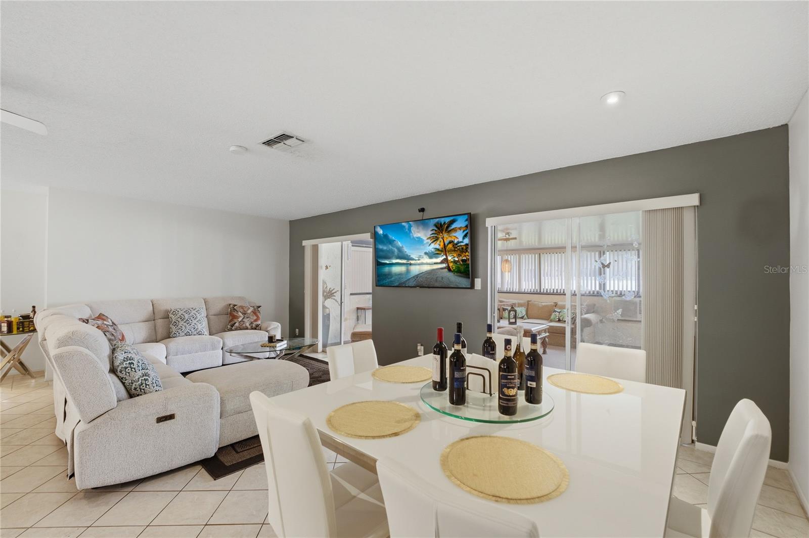 Image 11 of 50 For 10725 William Tell Drive