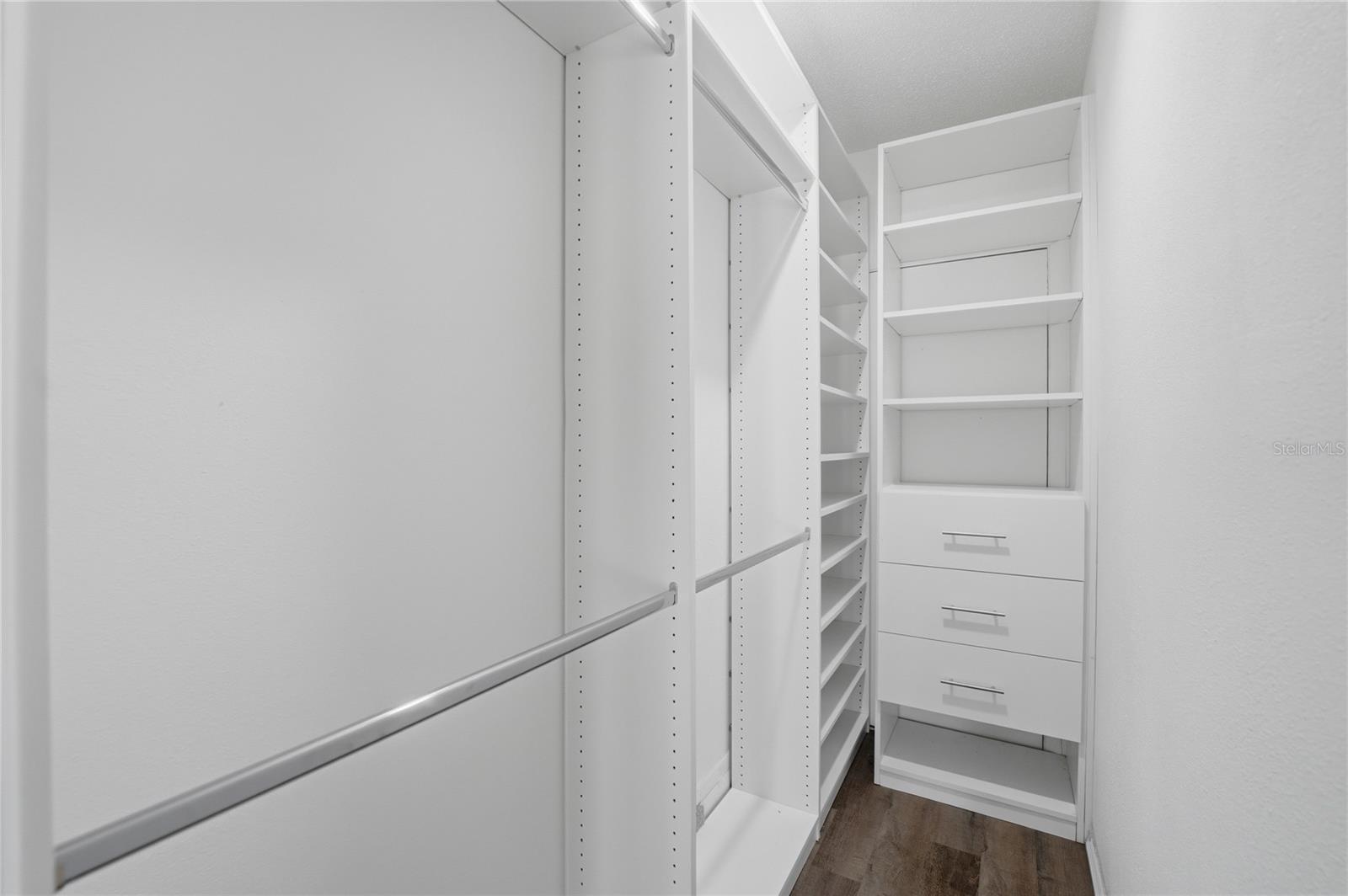 Image 27 of 50 For 10725 William Tell Drive