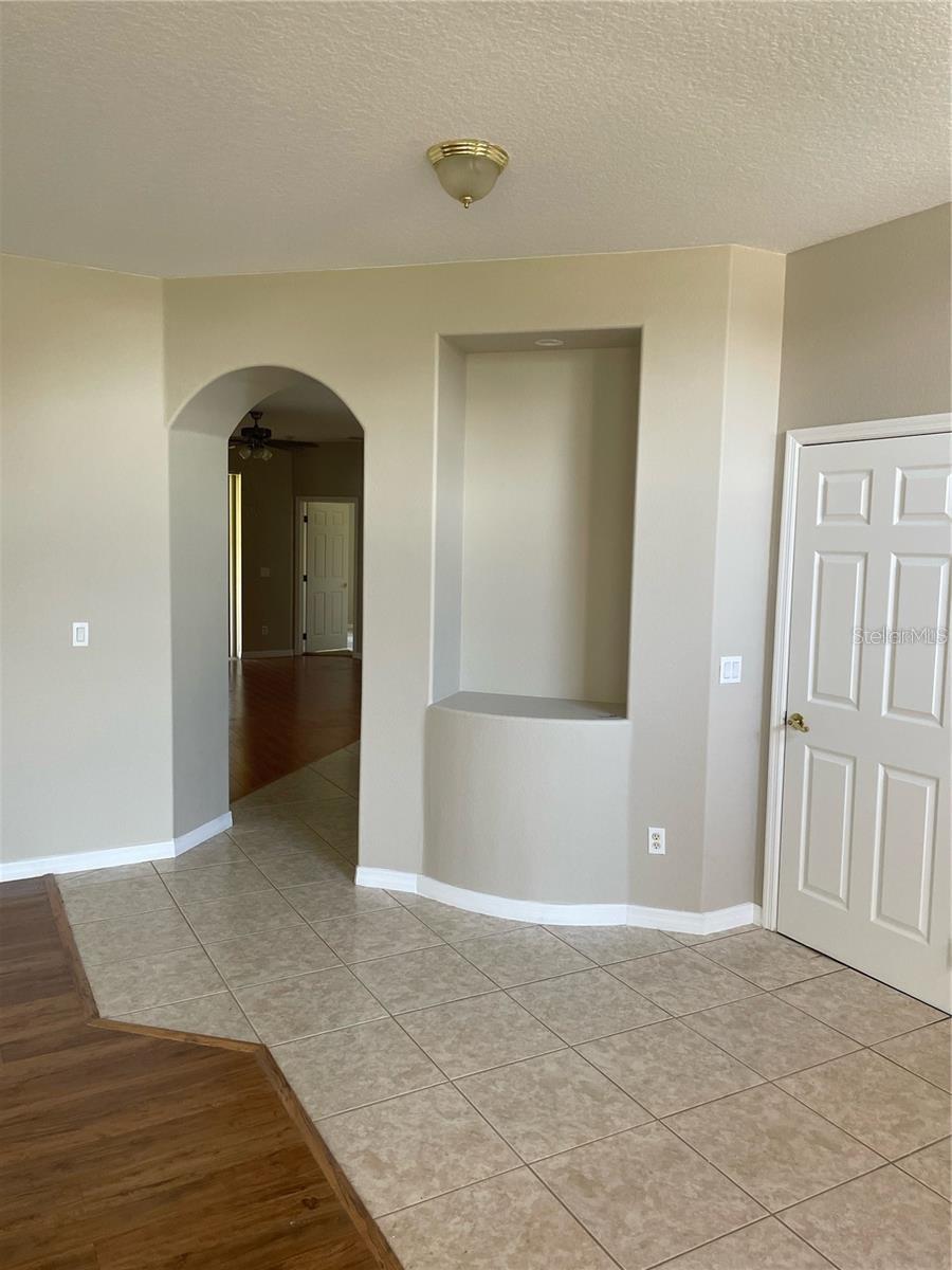 Image 3 of 5 For 178 Aurelia Court