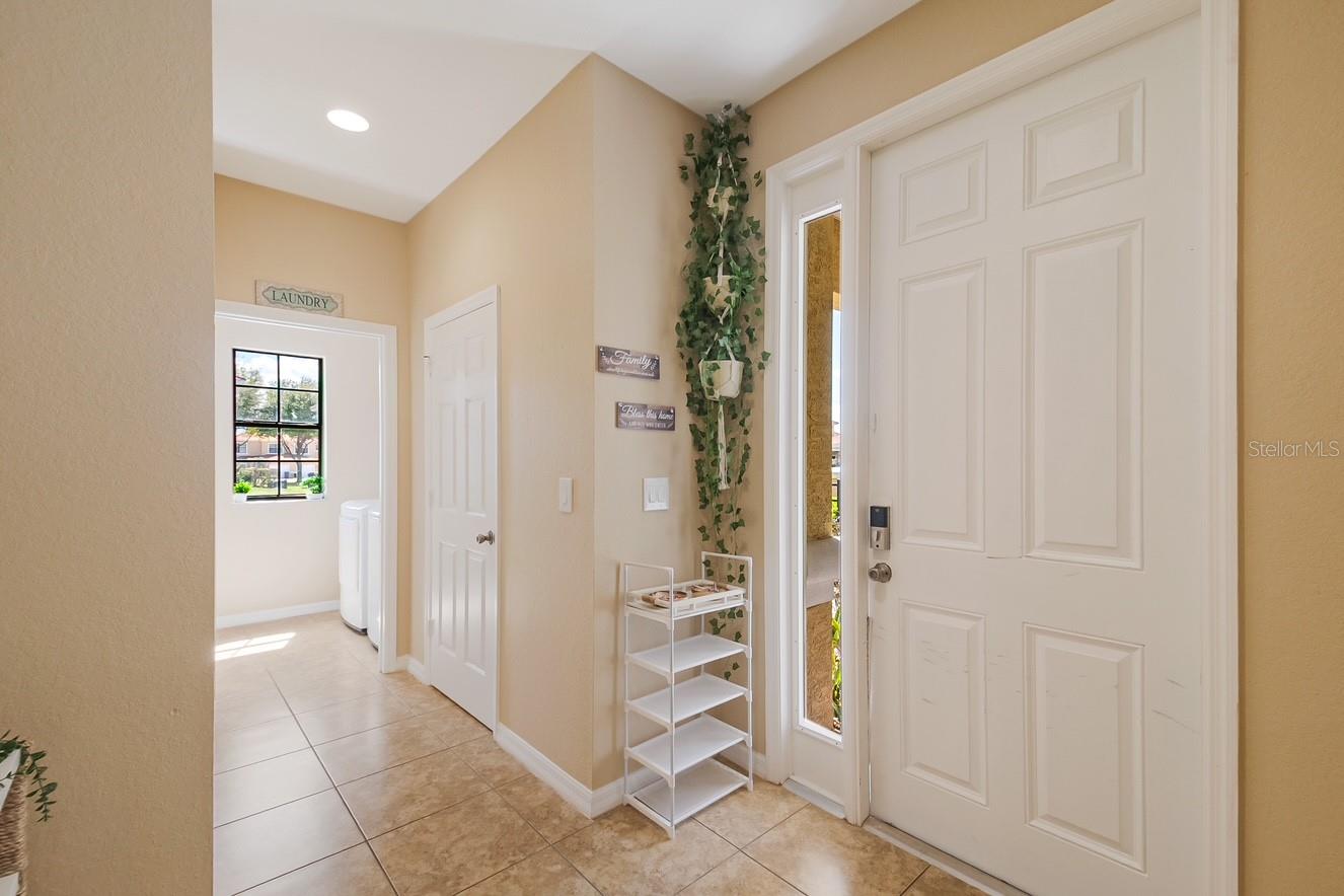 Image 10 of 63 For 1426 Pacific Road