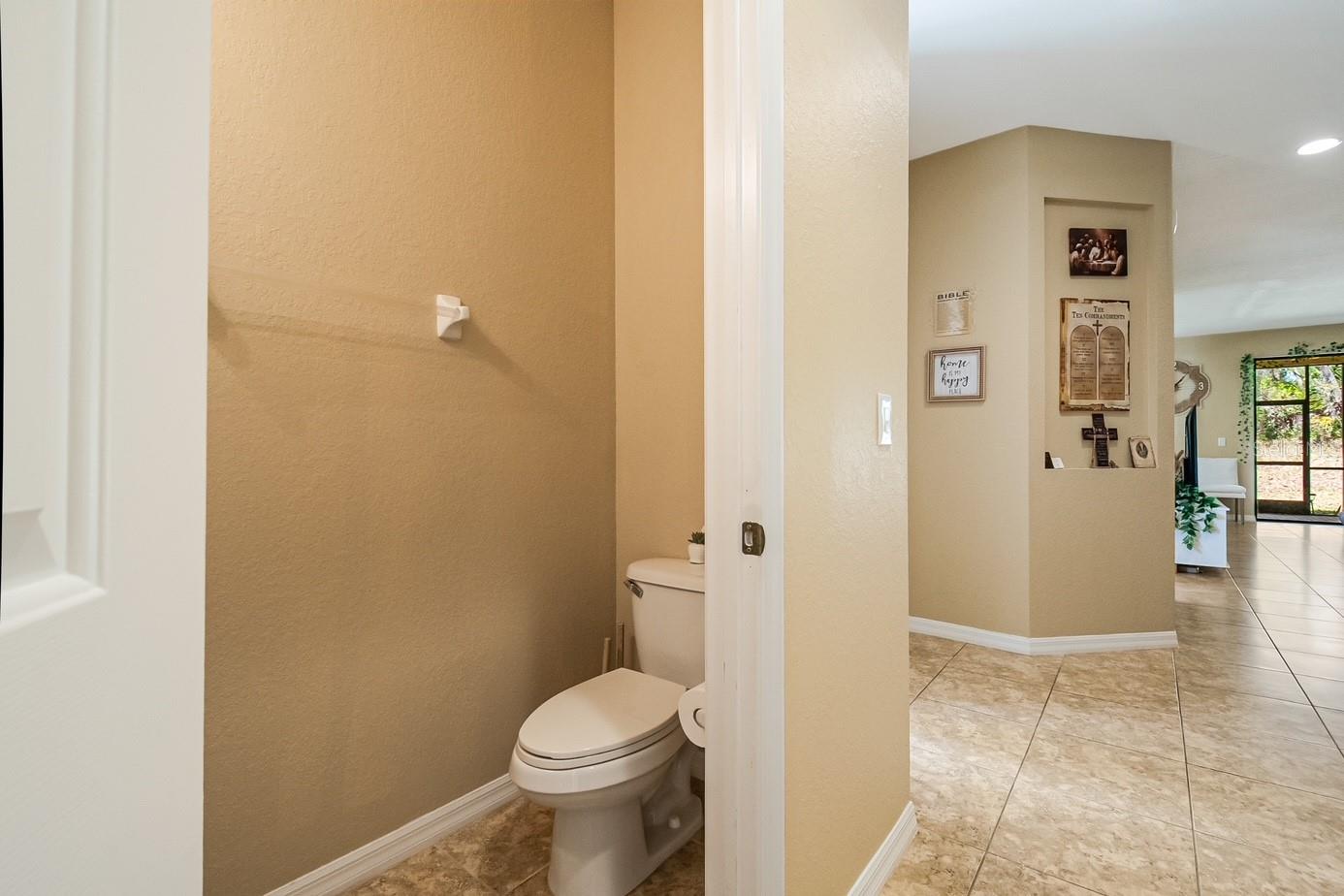 Image 13 of 63 For 1426 Pacific Road