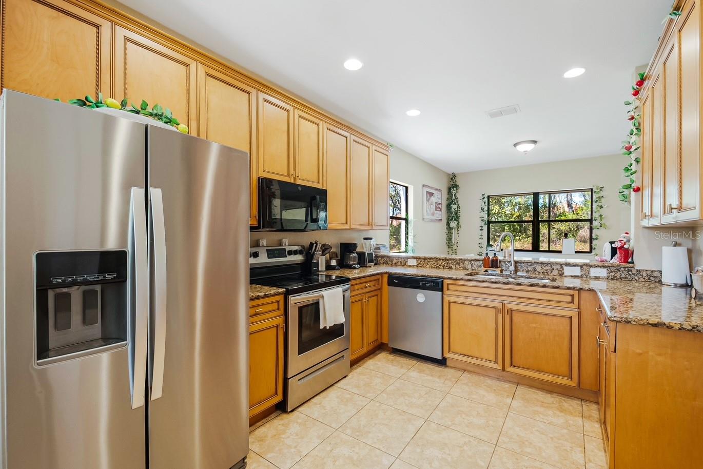 Image 20 of 63 For 1426 Pacific Road