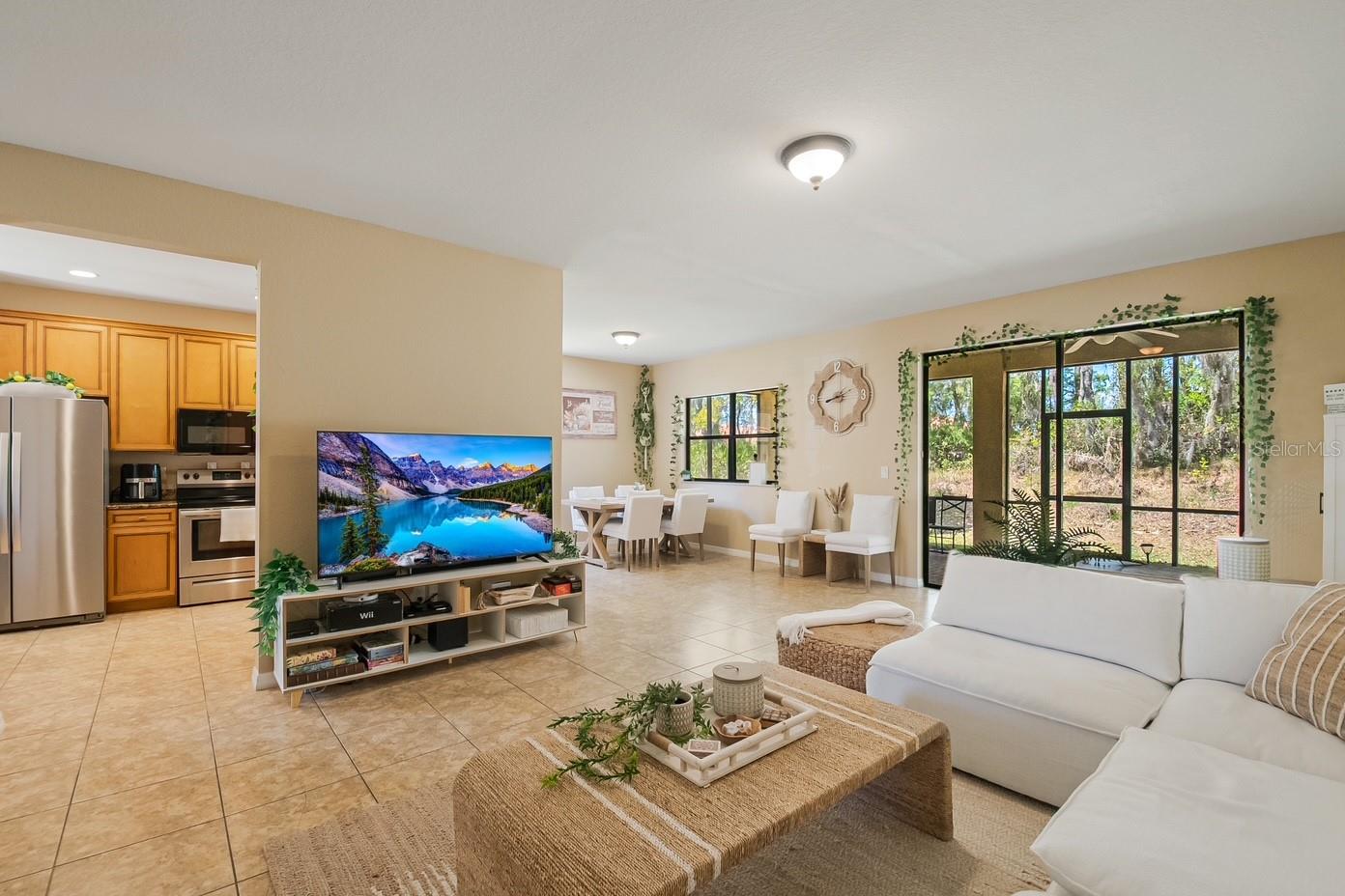 Image 25 of 63 For 1426 Pacific Road