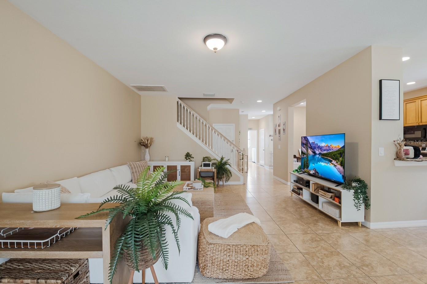 Image 27 of 63 For 1426 Pacific Road