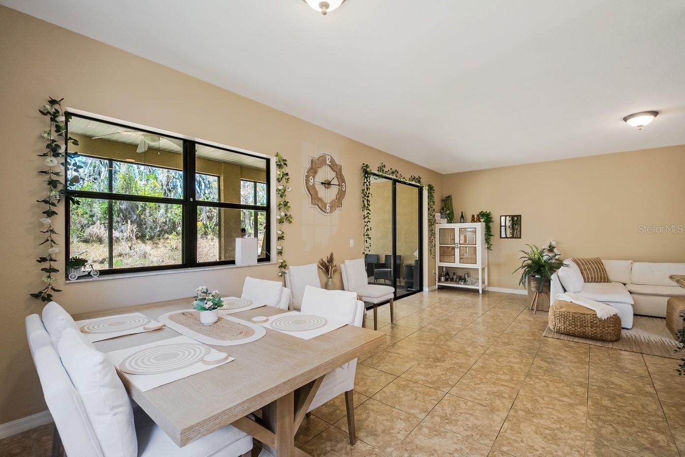 Image 31 of 63 For 1426 Pacific Road