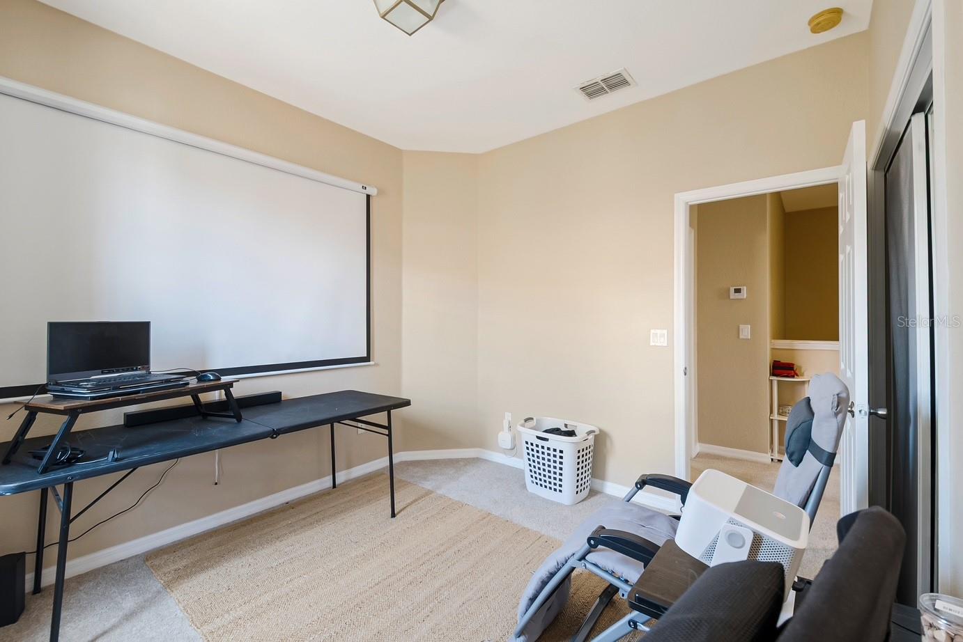 Image 41 of 63 For 1426 Pacific Road