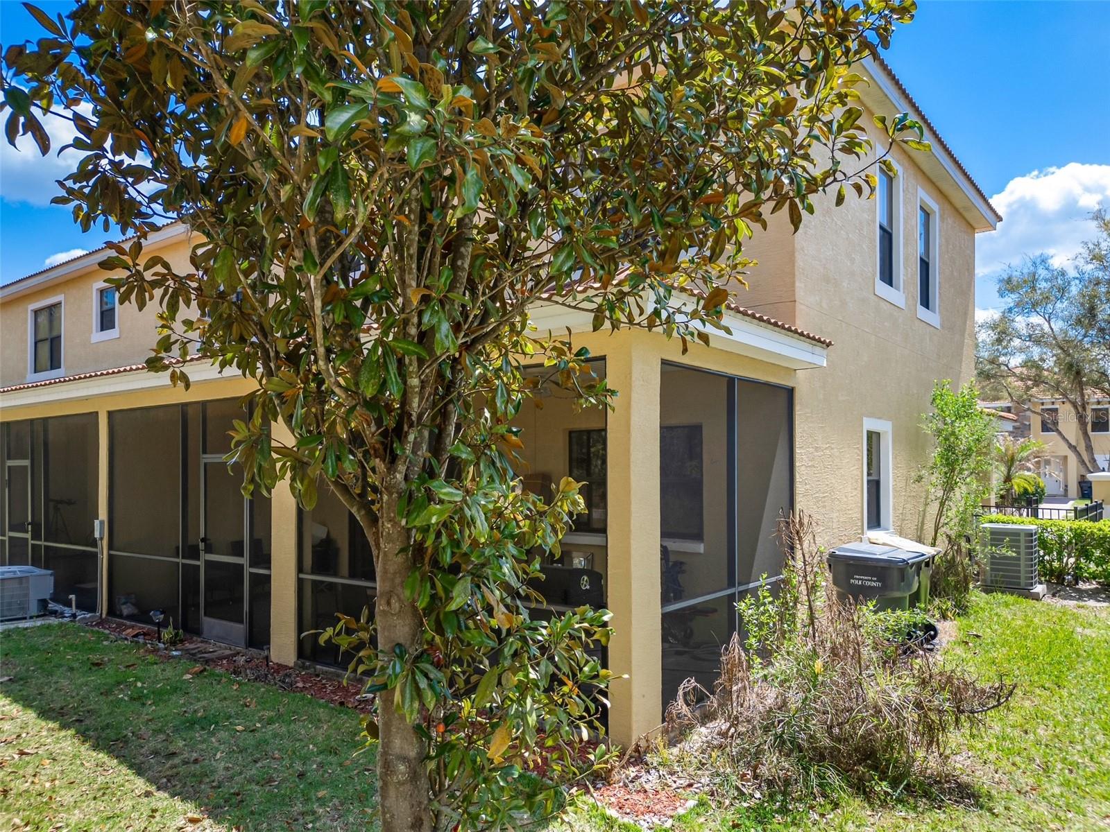 Image 6 of 63 For 1426 Pacific Road