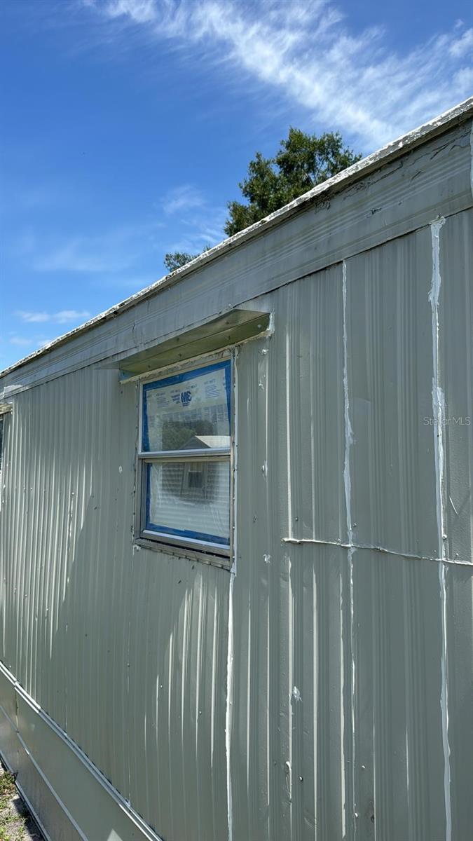 Image 17 of 34 For 728 Chestnut Road