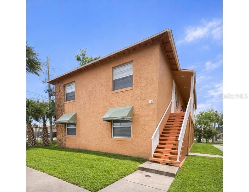 Image 2 of 12 For 746 Michigan Court 1