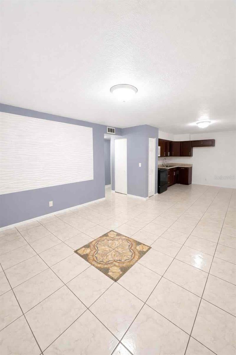 Image 6 of 12 For 746 Michigan Court 1