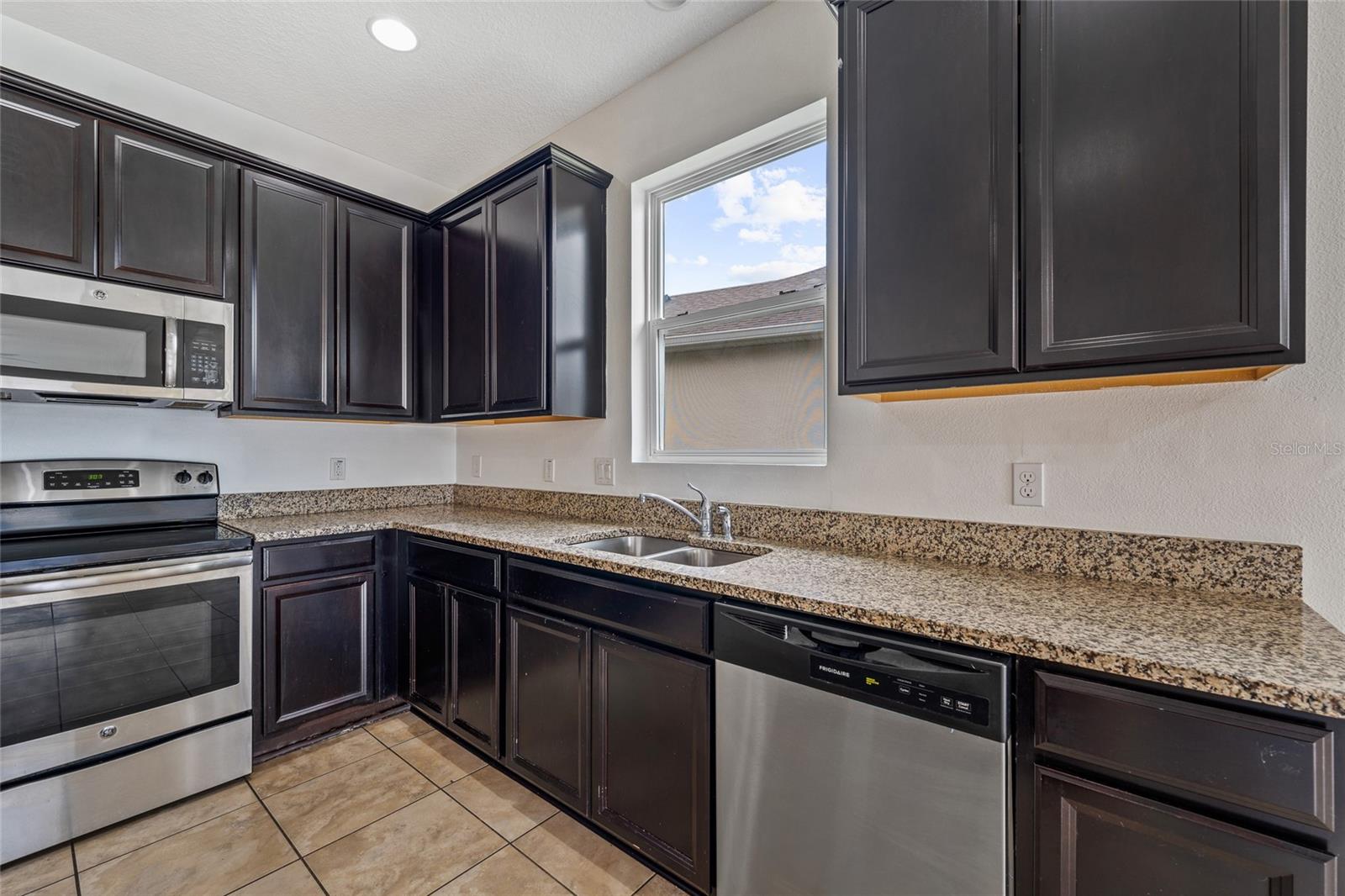 Image 8 of 38 For 12315 Sawgrass Prairie Loop