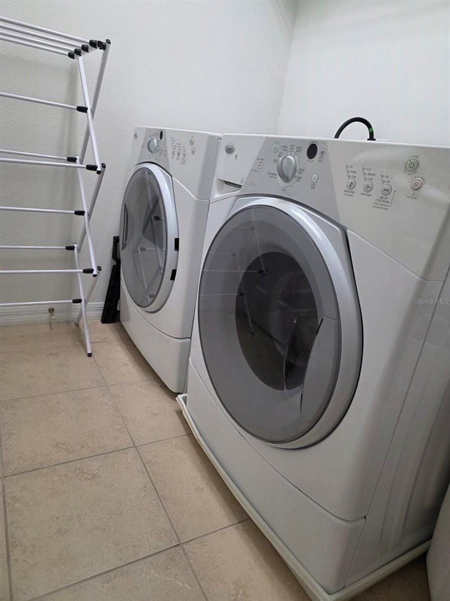 Image 20 of 38 For 5160 Ambergris Loop