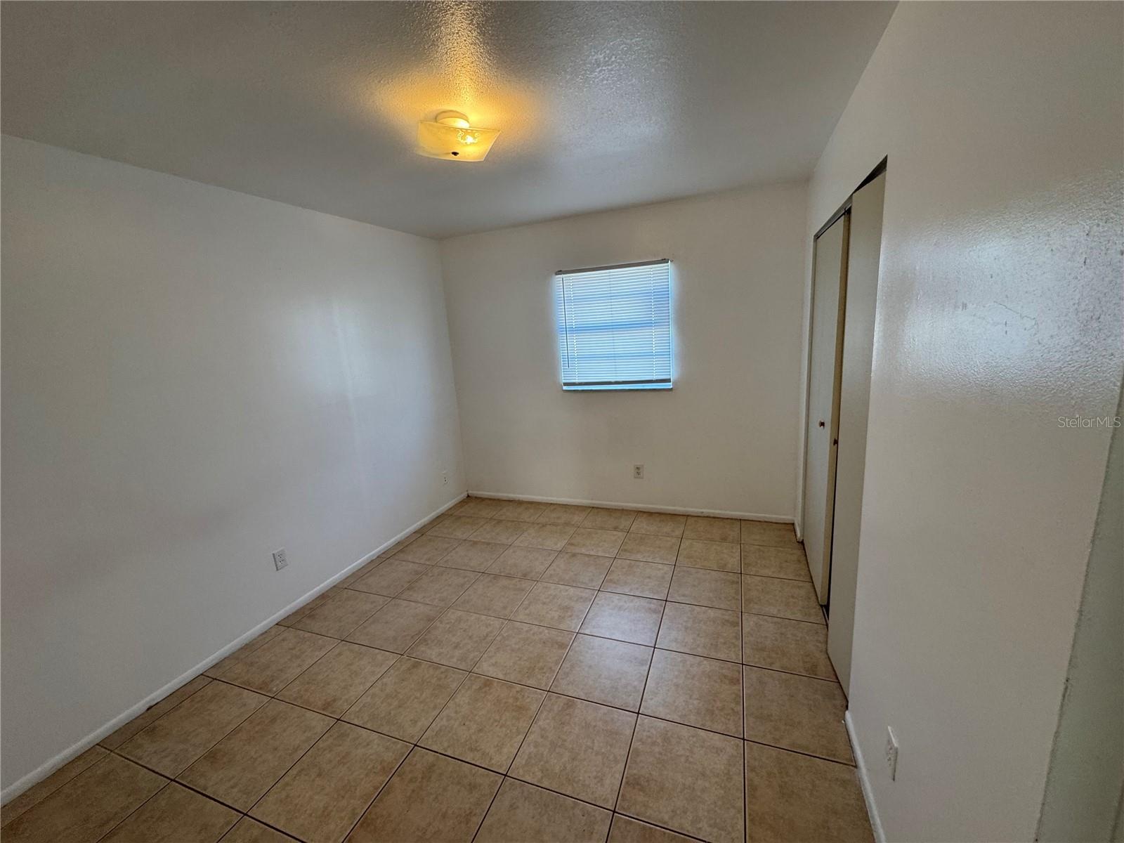 Image 8 of 14 For 190 Nekoma Avenue 1