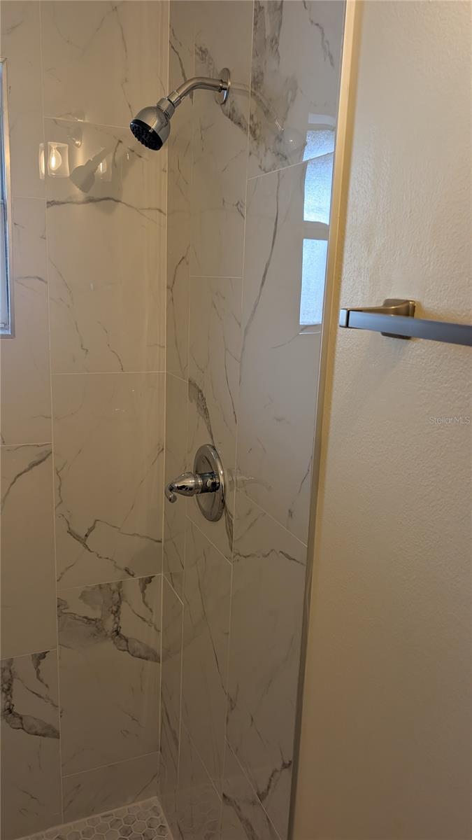 Image 19 of 19 For 408 Lexington Drive