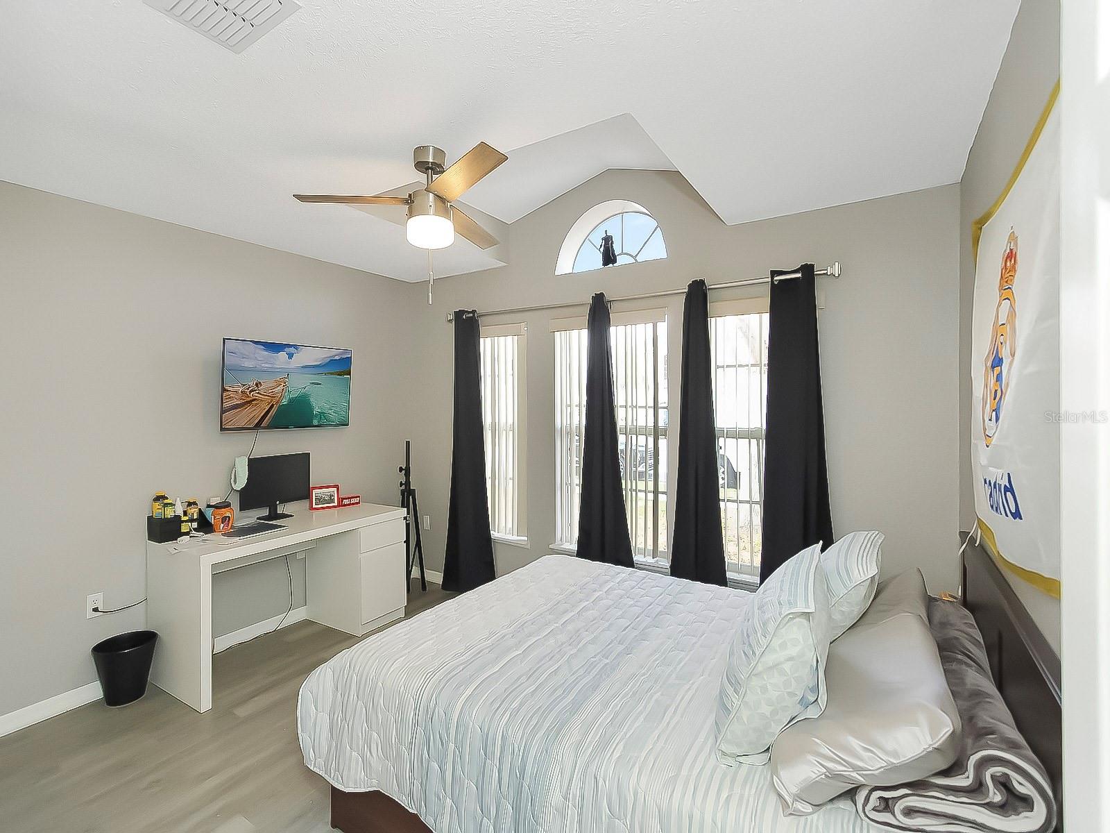 Image 17 of 26 For 2927 Elbib Drive