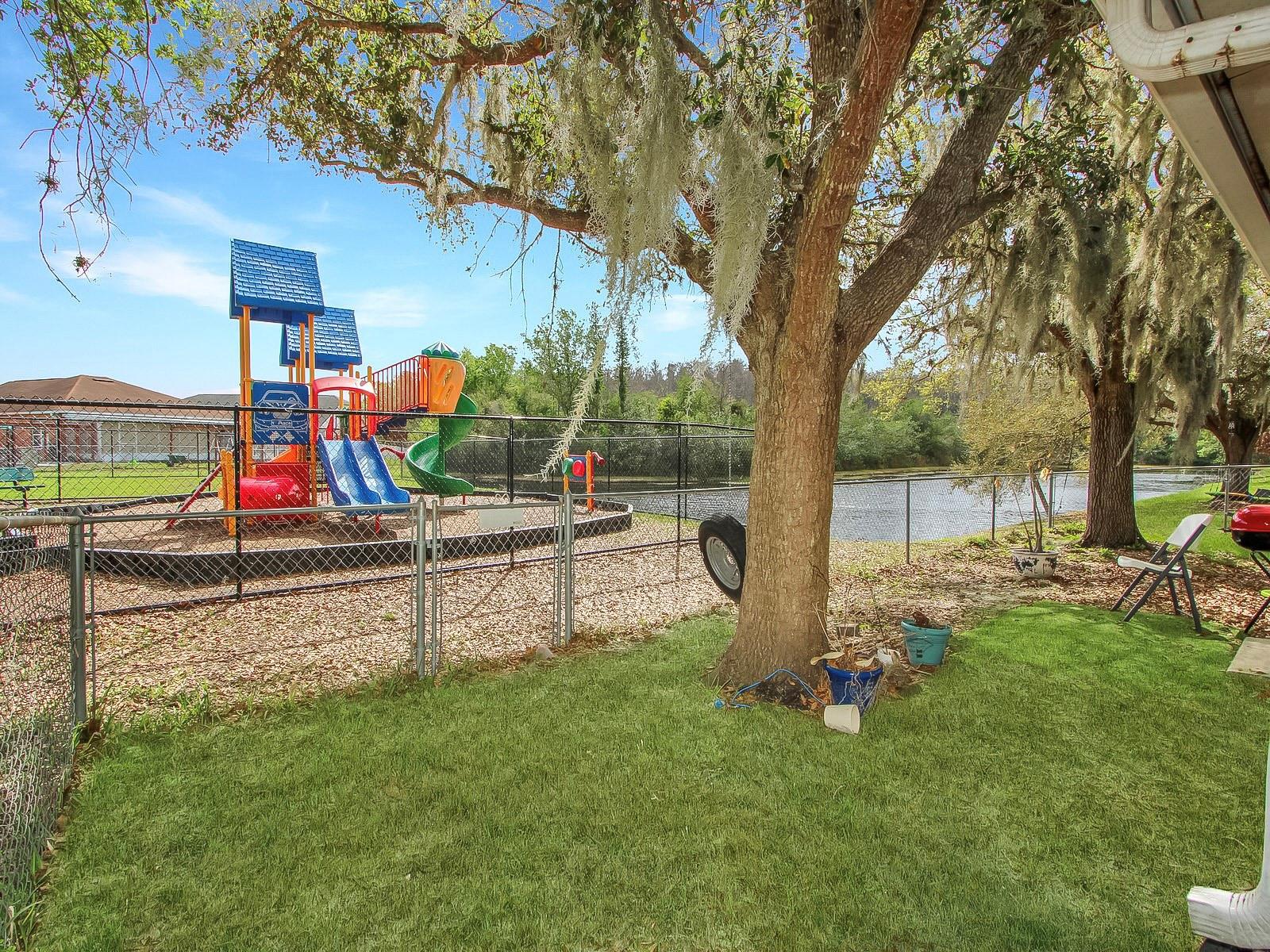 Image 21 of 26 For 2927 Elbib Drive