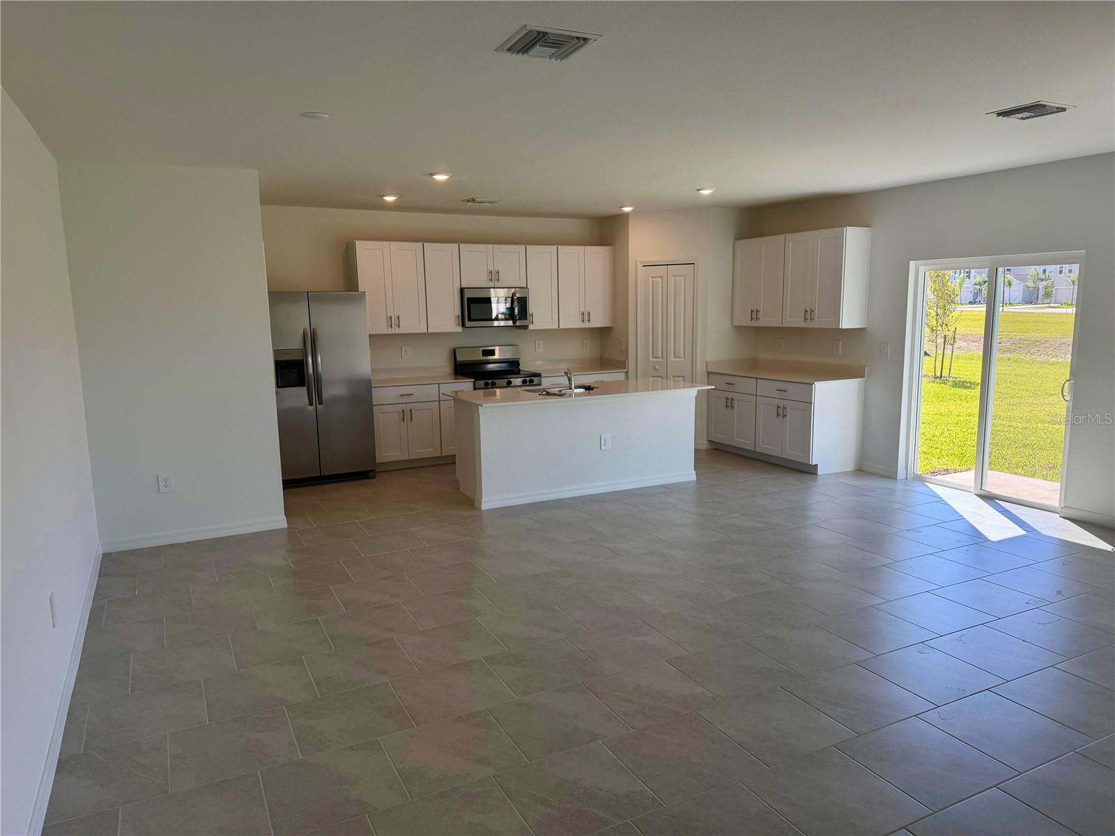 Image 3 of 22 For 11815 Cloverly Lane