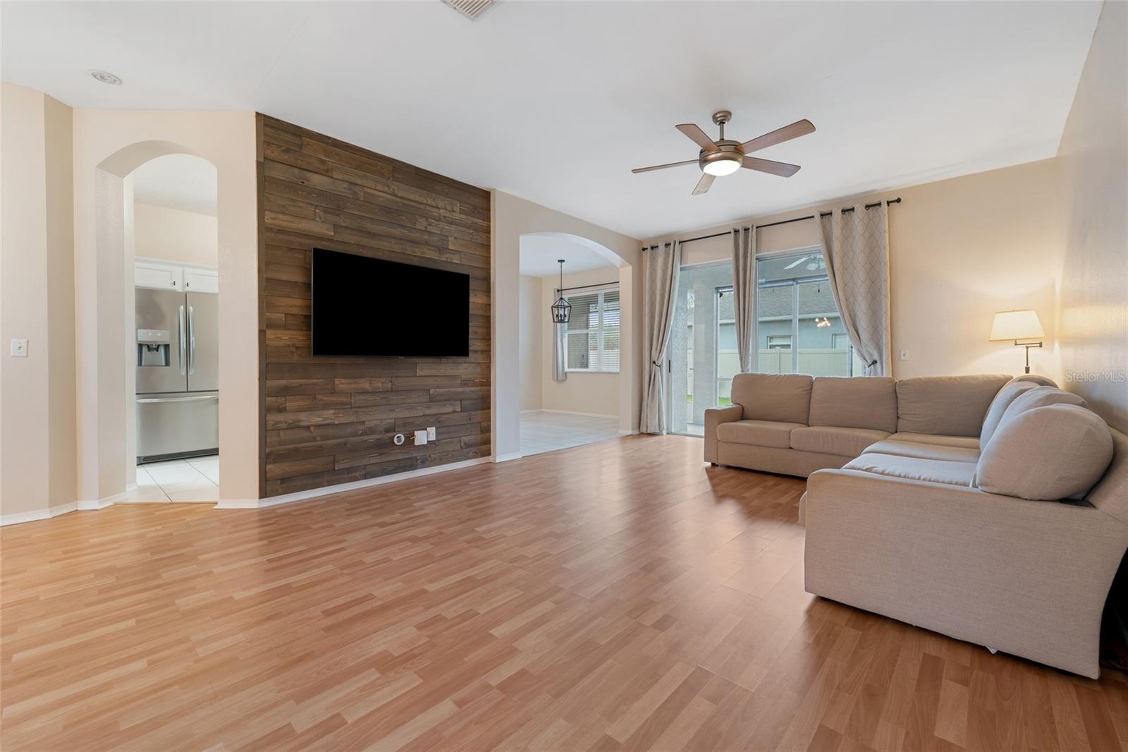 Image 16 of 46 For 1073 Turtle Lake Court