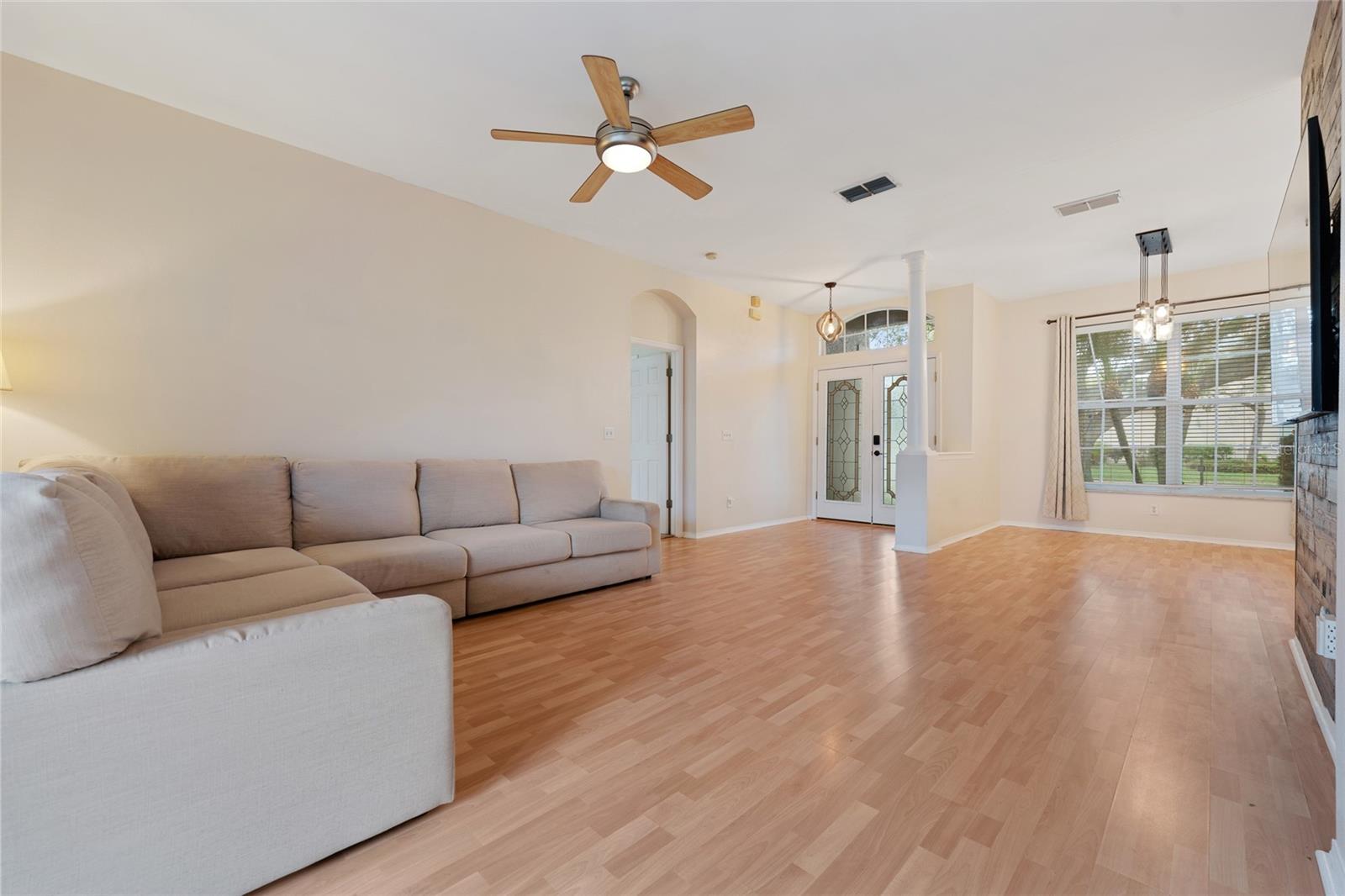 Image 20 of 46 For 1073 Turtle Lake Court