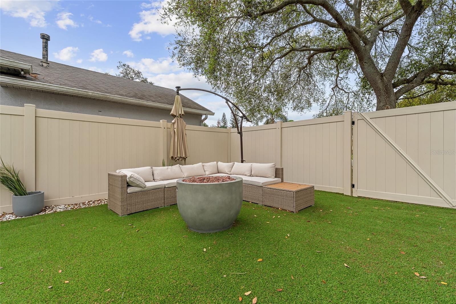 Image 8 of 46 For 1073 Turtle Lake Court