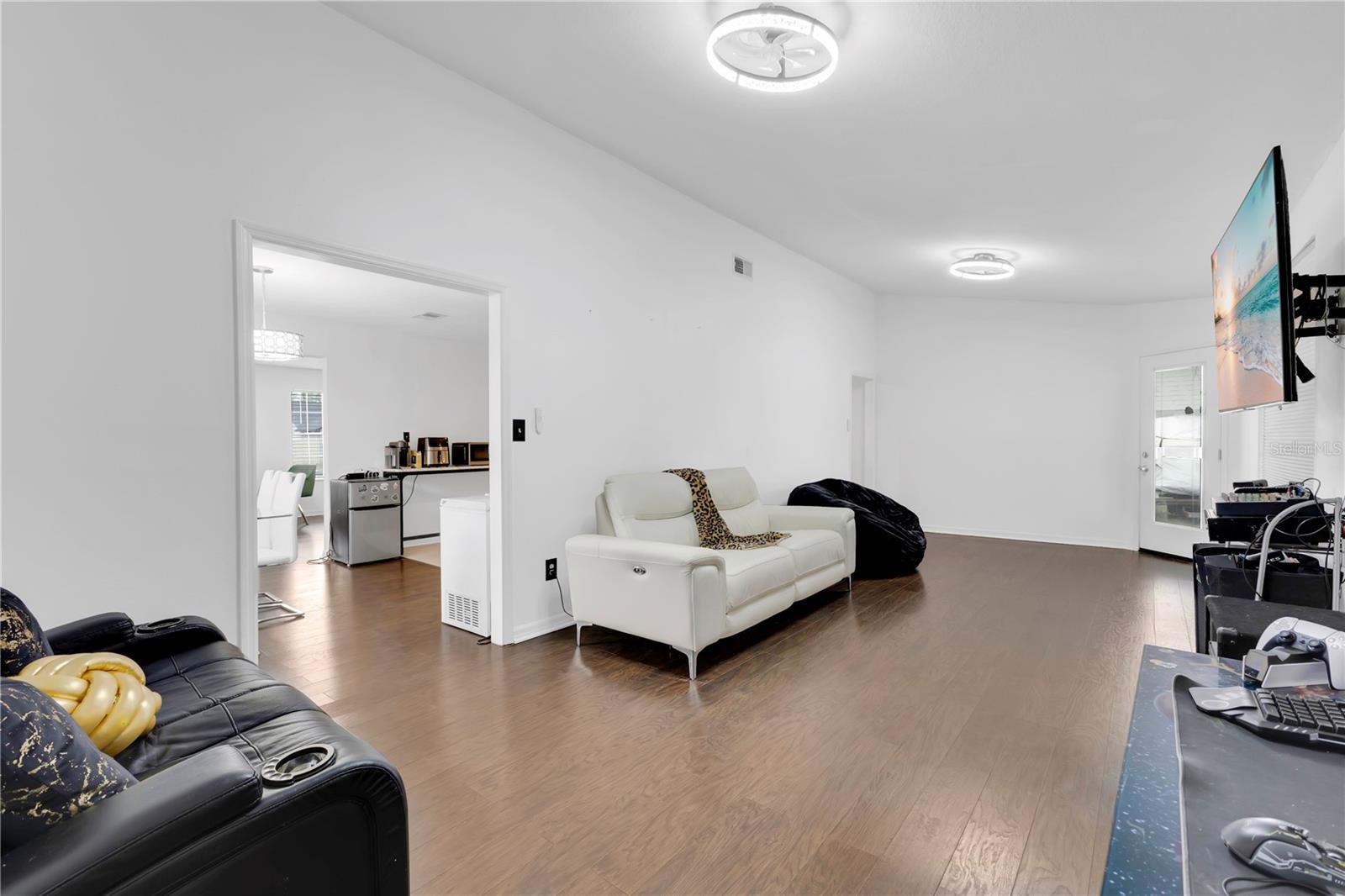 Image 5 of 24 For 5054 Arrapahoe Street